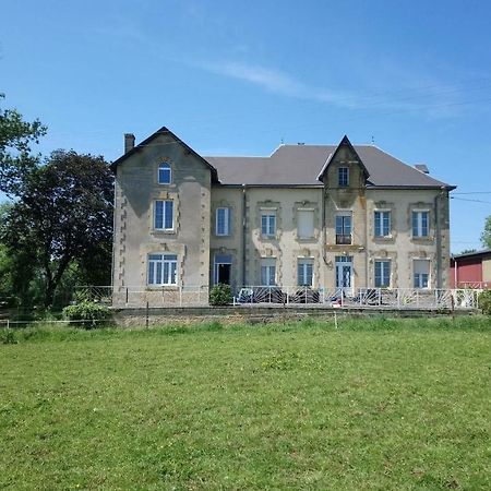 Jad Ranch Hotel Raucourt-et-Flaba ภายนอก รูปภาพ