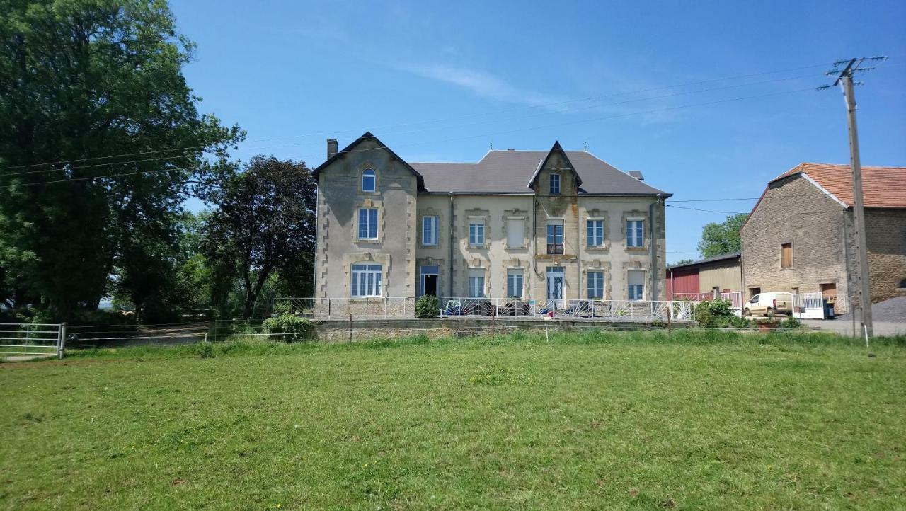 Jad Ranch Hotel Raucourt-et-Flaba ภายนอก รูปภาพ